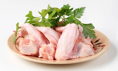 Raw chicken wings