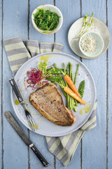 Seelachs mit Gemüse