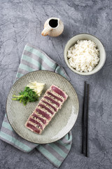 Tuna Tataki with Rice and Wakame