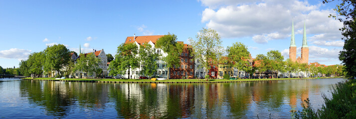 Altstadt Hansestadt Lübeck - Panorama Bild der Innenstadt im Querformat