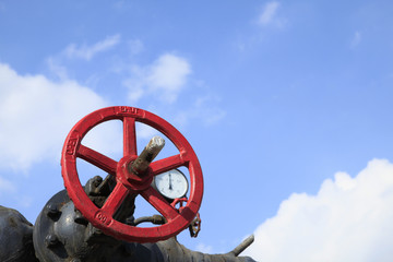 Oil pipeline valve