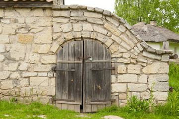 Fototapeta na wymiar old cellar of rakushnyaka