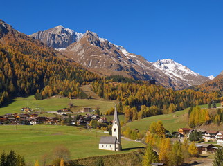 Kals, Blick auf Gro&szlig;dorf / Unterburg in Osttirol / &Ouml;sterreich 
