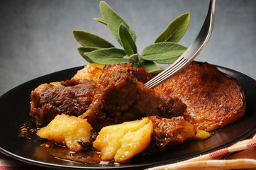 Meat potatoes pumpkin Patatas carne calabaza