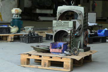 Gears box and bearings.