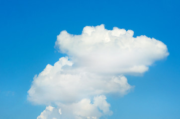 Obraz na płótnie Canvas Clouds in blue sky
