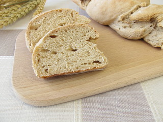 Gedrehtes Baguette Brot