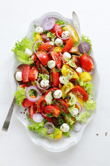 tomatoes salad with cheese