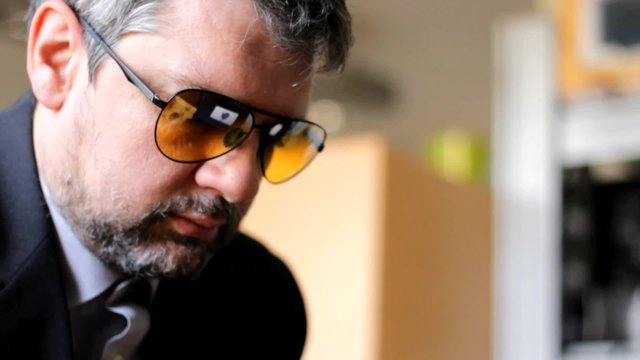  watching woman nudity ,reflection on sunglasses 