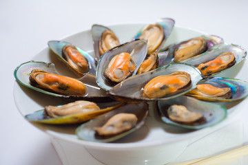 Braised sea mussels