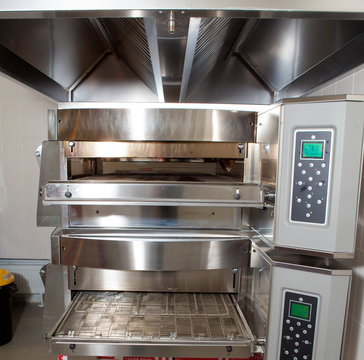 equipment for pizzerias, close-ups of individual pieces of equipment to restaurants and pizzerias