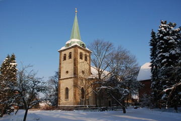 Fototapeta na wymiar St. Matthäus Kirche in Algermissen