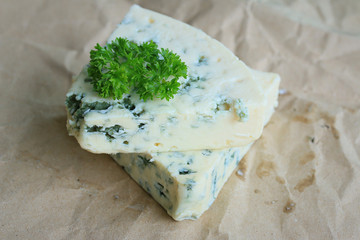 blue cheese with parsley