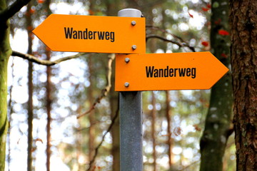 Wanderweg wegweiser