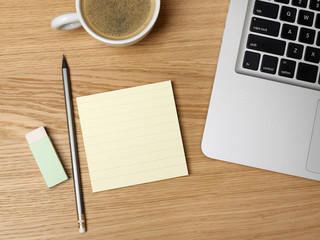 Coffee cup and adhesive note