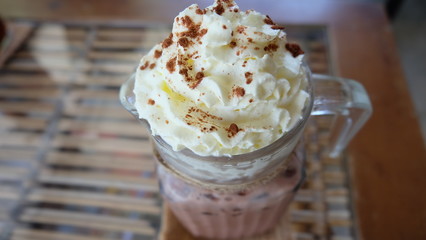 ice cocoa with cream