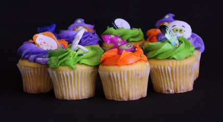 Decorated Halloween Cupcakes