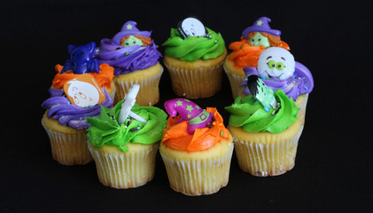 Decorated Halloween Cupcakes