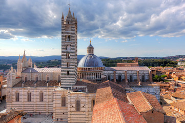 Siena, Italy panorama rooftop city view. Siena Cathedral, Duomo di Siena. - obrazy, fototapety, plakaty