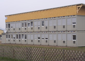 Winterfeste Quartiere für Flüchtlinge