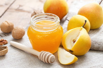 Fototapeta na wymiar Fresh pears and honey
