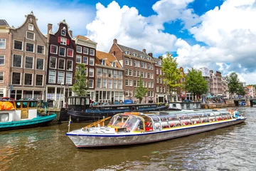 Foto op Canvas Amsterdamse grachten en boten, Holland, Nederland. © Sergii Figurnyi