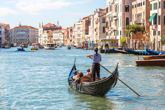 Fototapeta Gondola on Canal Grande in Venice