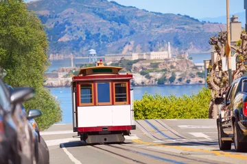 Foto auf Acrylglas San Francisco Hyde Street und San Francisco Straßenbahn im Sommer