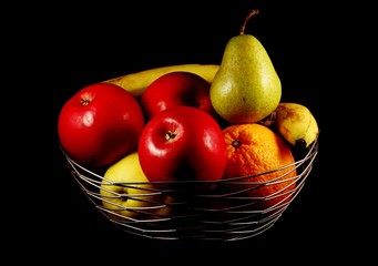 Wire bowl with fresh fruit