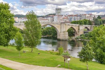 Fototapeta na wymiar Roman bridge in Ourense