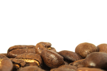 Fototapeta na wymiar Fresh coffee beans on white Background