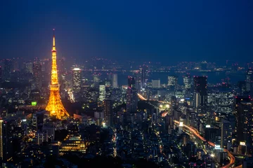 Poster Im Rahmen Nachtstadtbild von Tokio © sabino.parente