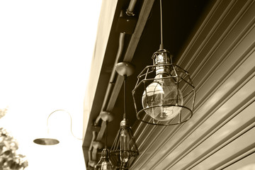 Outdoor Hang Lamp