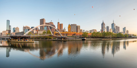 Fototapeta premium Widok na panoramę miasta Melbourne.