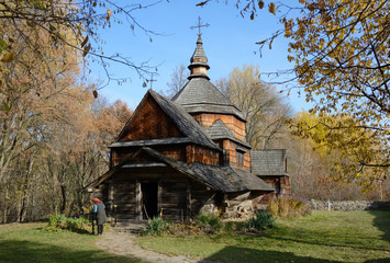 Fototapeta premium Traditional Ukrainian wooden architecture