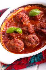 Meatballs in tomato sauce