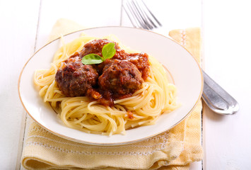 Spaghetti and meatballs