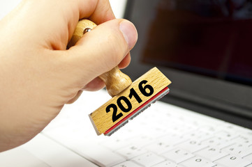 Stempel mit 2016
