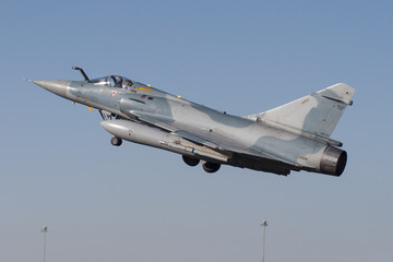 Avión de combate Mirage 2000