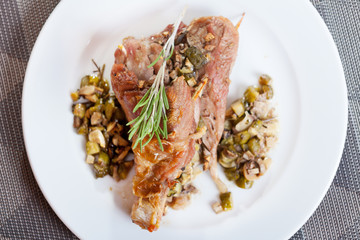 Stuffed turkey legs