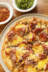 pears and Parma prosciutto pizza