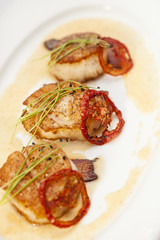 sauteed scallops