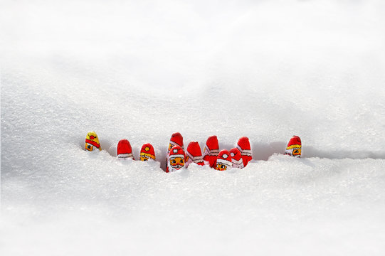 Nikol&auml;use im Schnee - 1