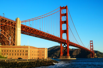 Fototapeta premium The Golden Gate Bridge taken in San Francisco California on a beautiful clear morning.
