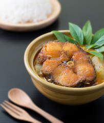 red curry with fried fish