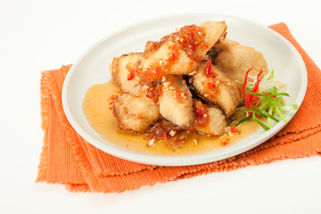 Fried fish fillet in spicy chilly sauce.
