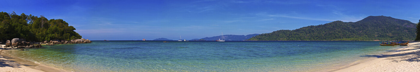 Landscapes of the Adaman sea