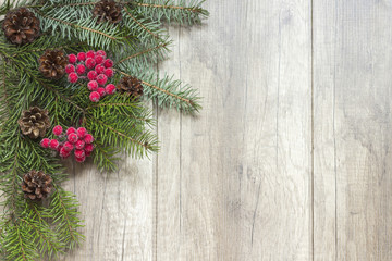 Fototapeta na wymiar Świąteczna dekoracja na drewnianych deskach