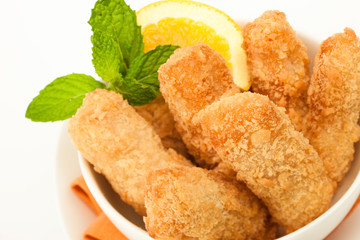 Fried nuggets in a bowl