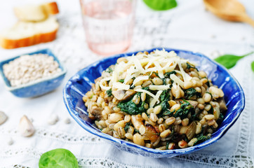 spinach, white beans barley porridge